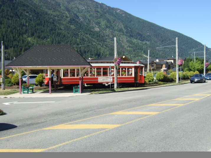 I rode this little trolly after hanging out on the beach for a while. 