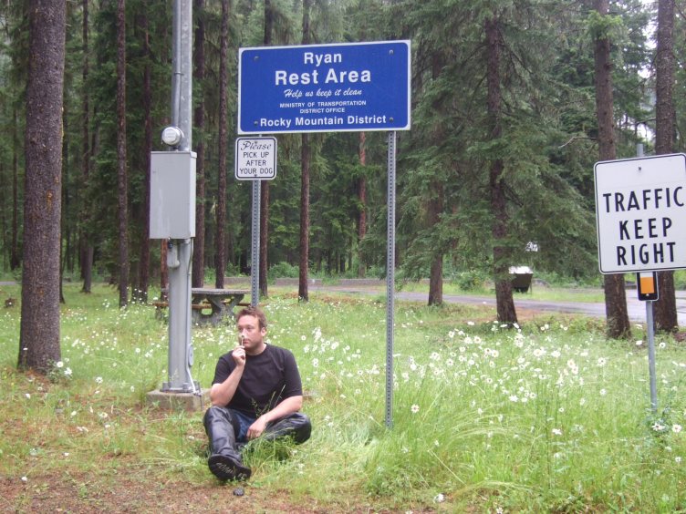 Found this little spot between Cranbrook and Creston.  Seemed like a tailor made place for me to take a rest. 