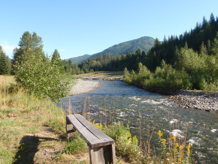 This creek is across the street from the Ymir Hotel.  This is where I had breakfast. 